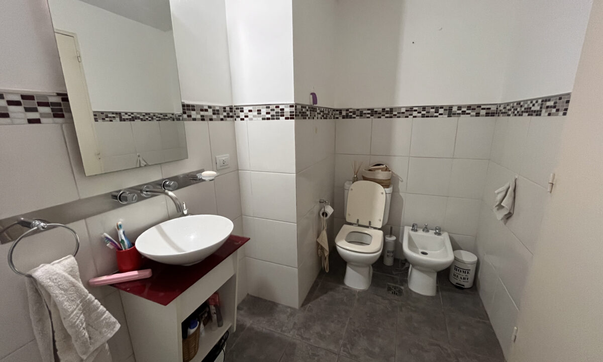 BAÑO TORRES DEL RIO
